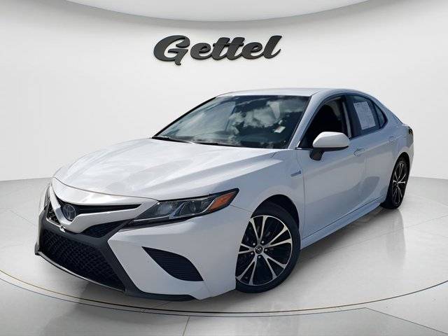 2019 Toyota Camry Hybrid SE FWD photo