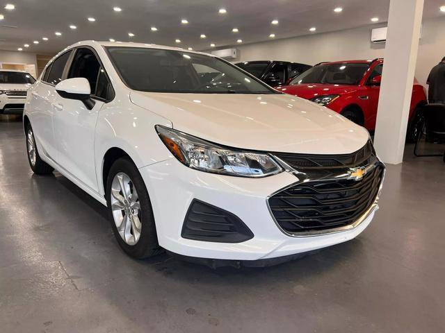 2019 Chevrolet Cruze LS FWD photo