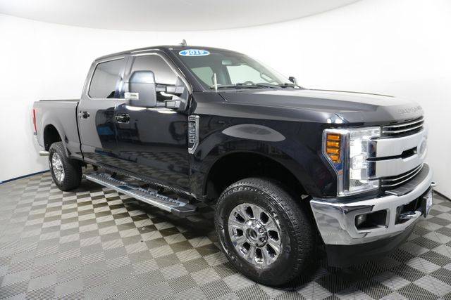 2019 Ford F-250 Super Duty LARIAT 4WD photo