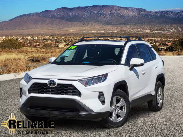 2019 Toyota RAV4 XLE AWD photo