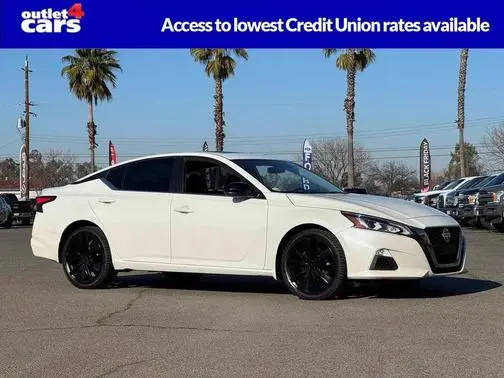 2019 Nissan Altima 2.5 SR AWD photo