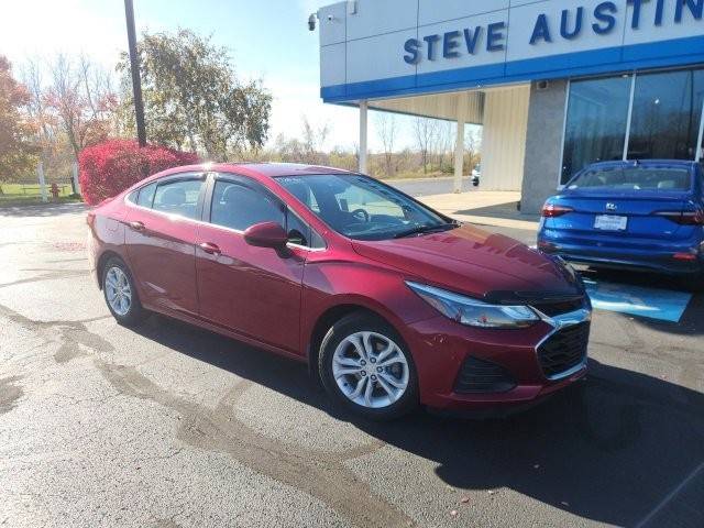 2019 Chevrolet Cruze LT FWD photo