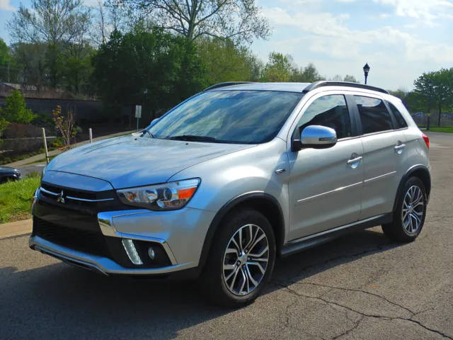 2019 Mitsubishi Outlander Sport GT 2.4 4WD photo