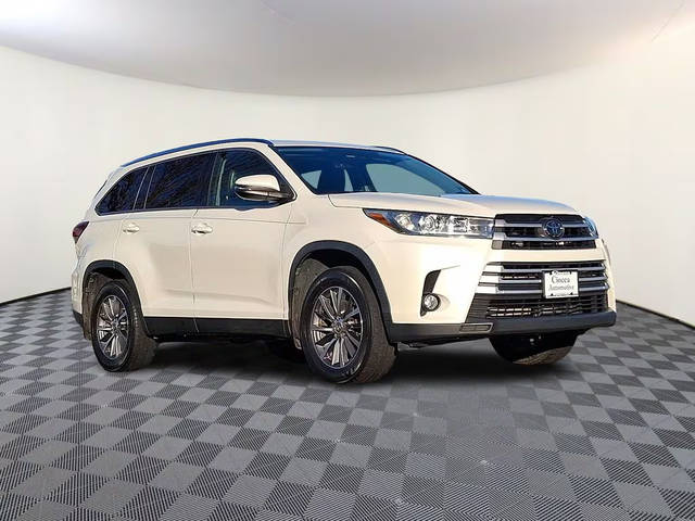 2019 Toyota Highlander XLE AWD photo
