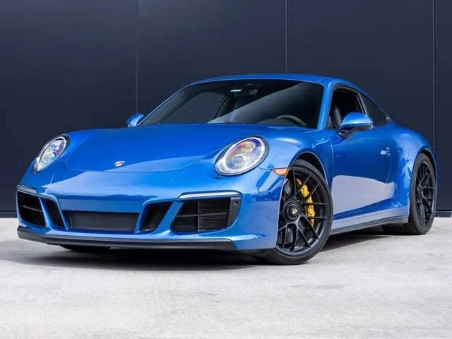 2018 Porsche 911 Carrera GTS RWD photo