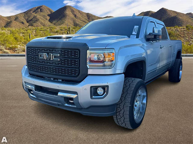 2019 GMC Sierra 2500HD Denali 4WD photo