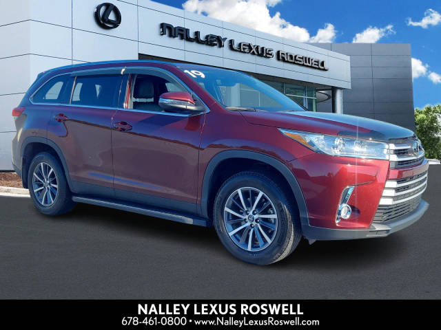 2019 Toyota Highlander XLE FWD photo