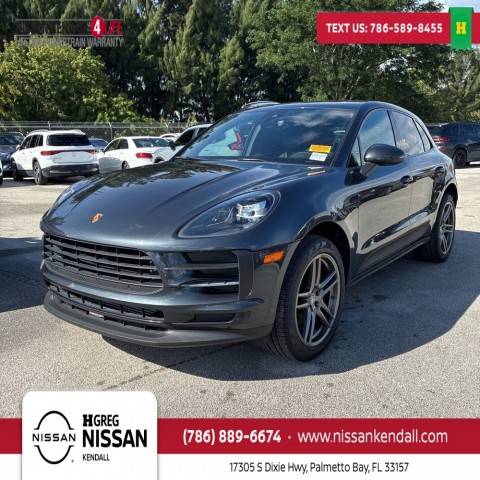 2019 Porsche Macan  AWD photo