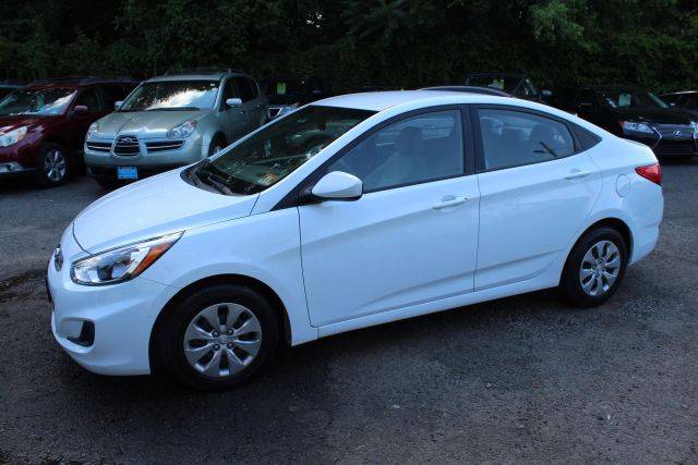 2017 Hyundai Accent SE FWD photo