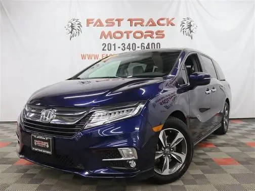 2019 Honda Odyssey Touring FWD photo