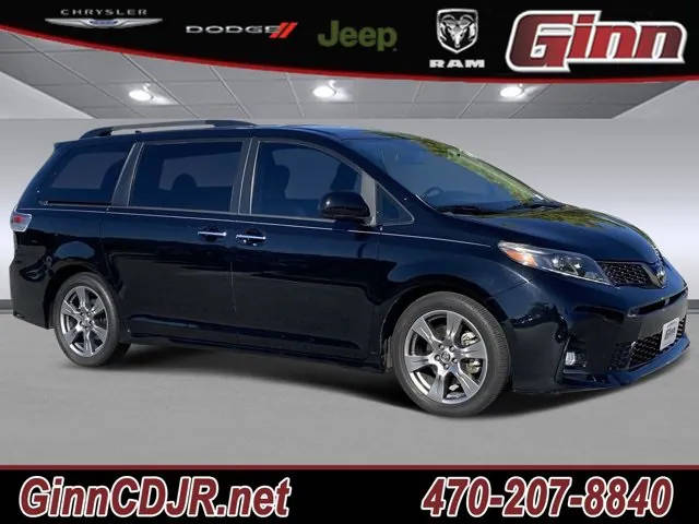 2019 Toyota Sienna SE Premium FWD photo