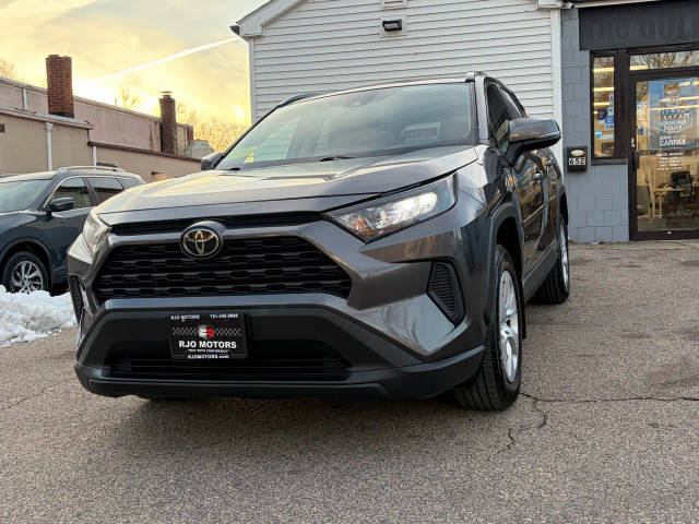 2019 Toyota RAV4 LE AWD photo