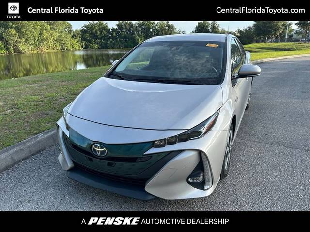 2019 Toyota Prius Prime Advanced FWD photo