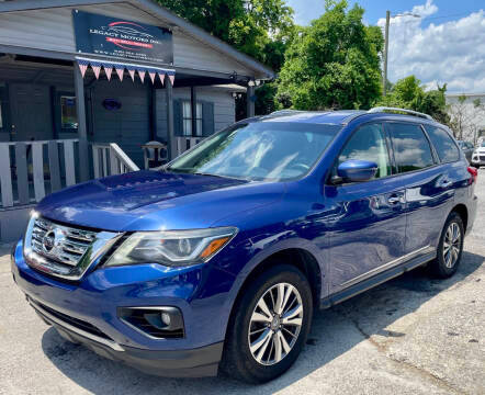 2018 Nissan Pathfinder SV 4WD photo