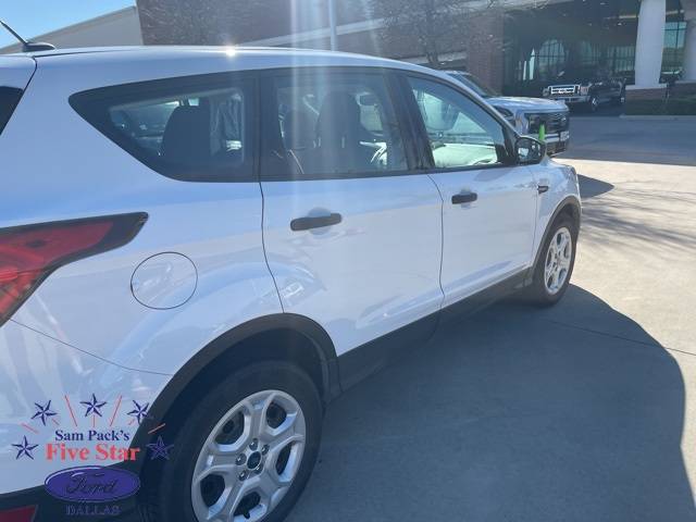 2019 Ford Escape S FWD photo