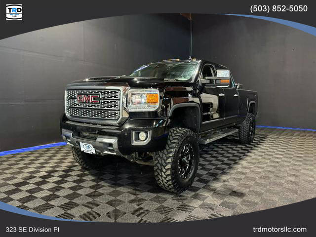 2019 GMC Sierra 3500HD Denali 4WD photo