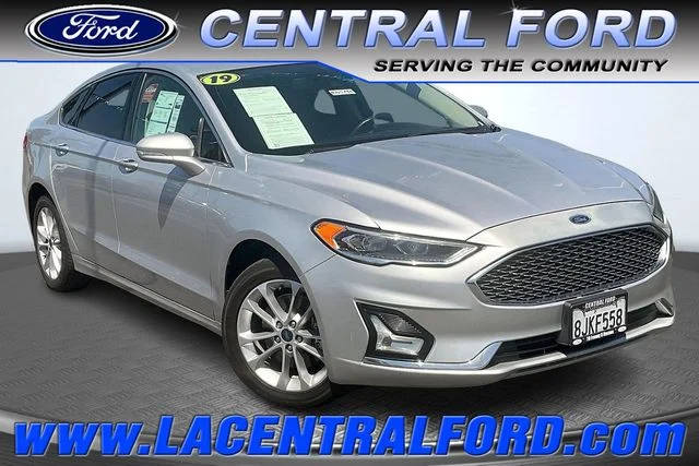 2019 Ford Fusion Energi Titanium FWD photo