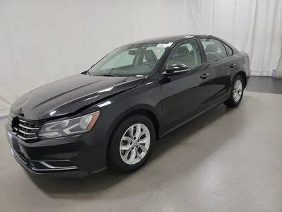 2018 Volkswagen Passat 2.0T S FWD photo