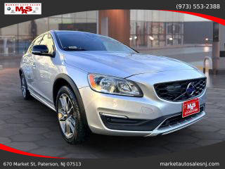 2018 Volvo V60 Cross Country  AWD photo