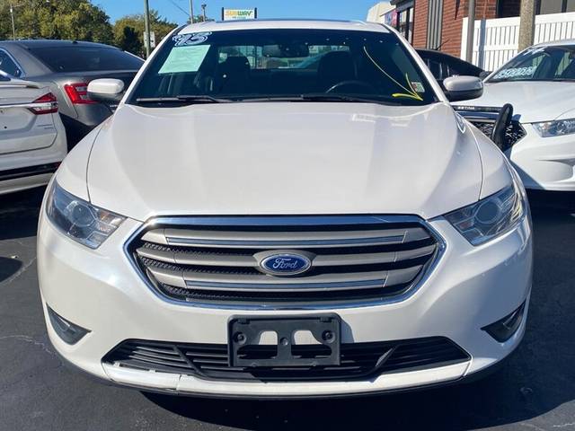 2015 Ford Taurus SEL FWD photo