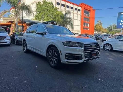 2017 Audi Q7 Prestige AWD photo