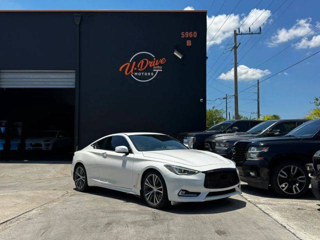 2019 Infiniti Q60 3.0t LUXE AWD photo