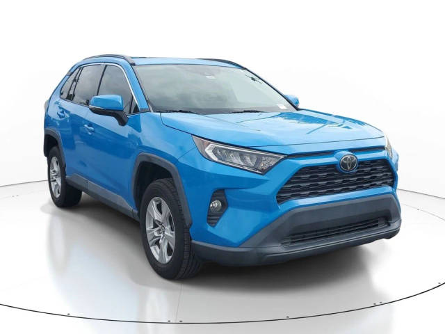 2019 Toyota RAV4 XLE FWD photo