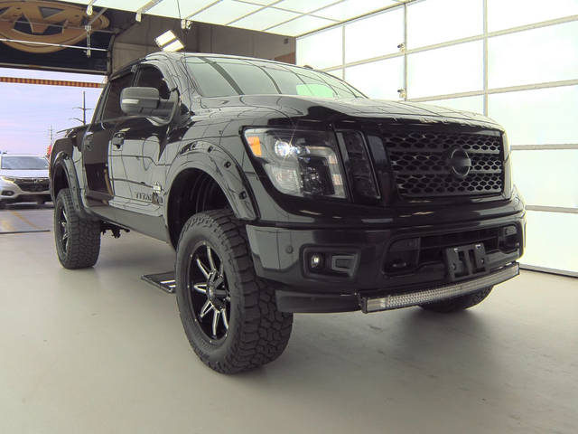 2019 Nissan Titan SV 4WD photo