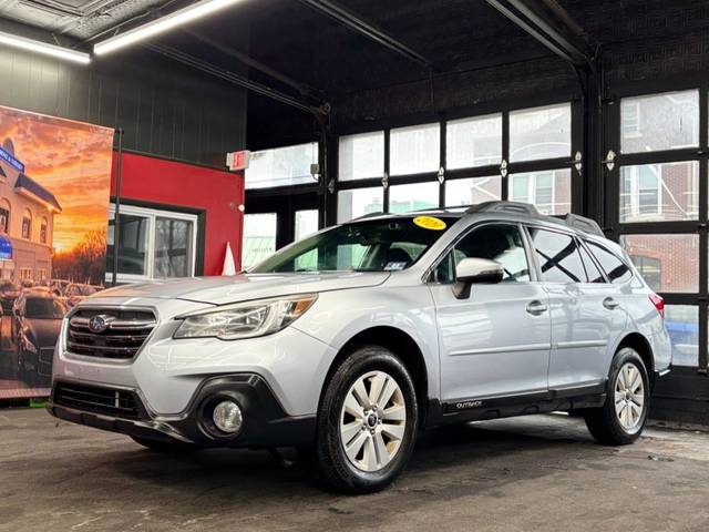 2019 Subaru Outback Premium AWD photo