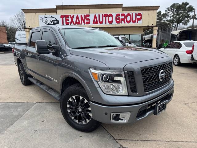 2019 Nissan Titan PRO-4X 4WD photo
