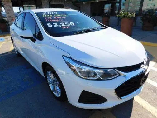 2019 Chevrolet Cruze LS FWD photo