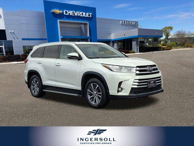 2019 Toyota Highlander XLE FWD photo