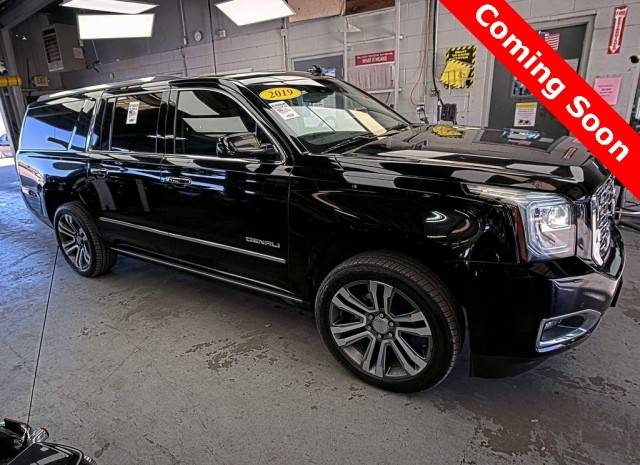 2019 GMC Yukon XL Denali 4WD photo