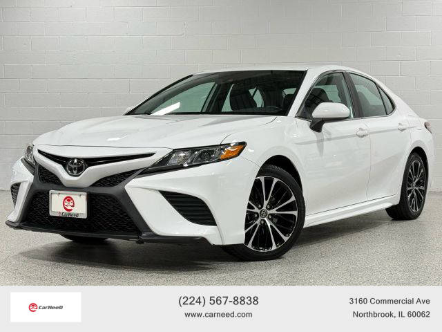 2019 Toyota Camry SE FWD photo