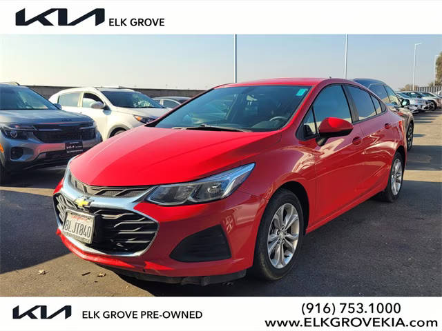 2019 Chevrolet Cruze LS FWD photo