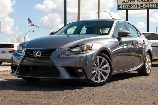 2016 Lexus IS RWD photo