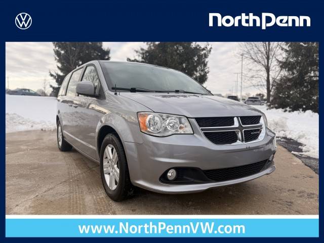2018 Dodge Grand Caravan SXT FWD photo