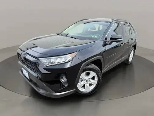 2019 Toyota RAV4 XLE AWD photo