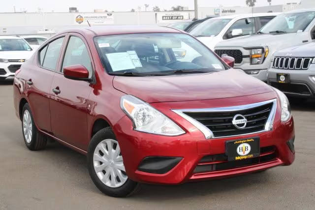 2019 Nissan Versa S Plus FWD photo