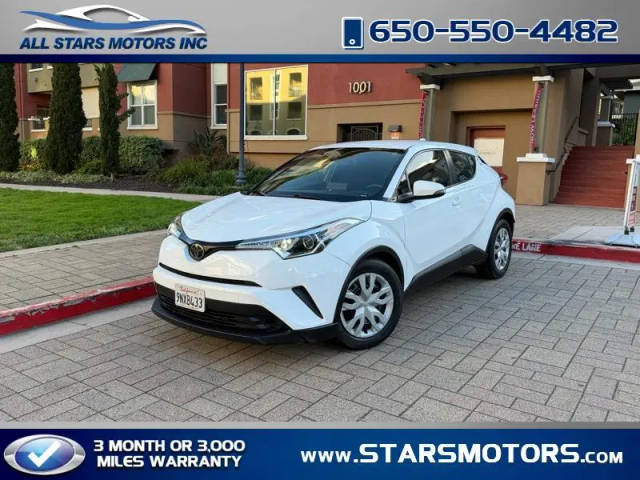 2019 Toyota C-HR LE FWD photo