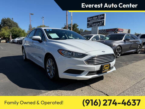 2017 Ford Fusion Hybrid SE FWD photo