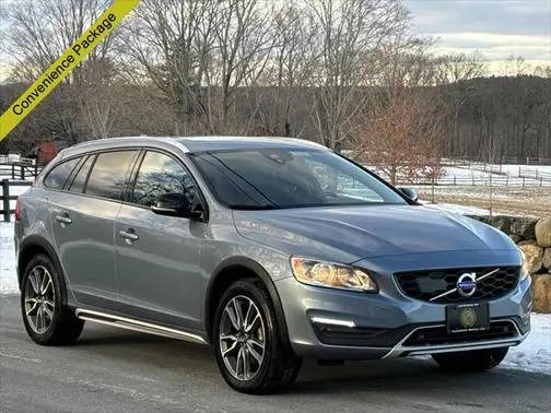 2018 Volvo V60 Cross Country AWD photo
