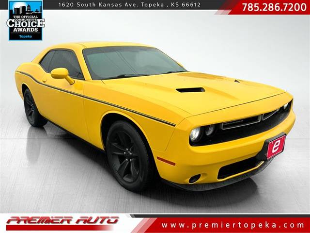 2018 Dodge Challenger SXT RWD photo