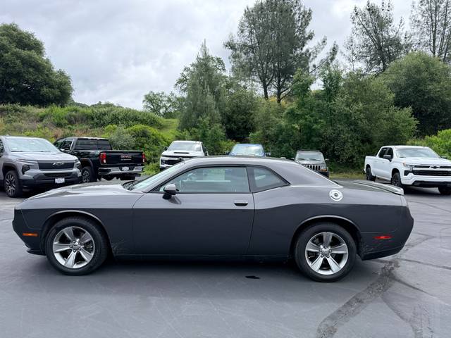 2019 Dodge Challenger SXT RWD photo