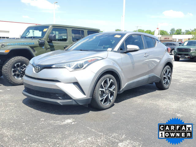 2019 Toyota C-HR XLE FWD photo