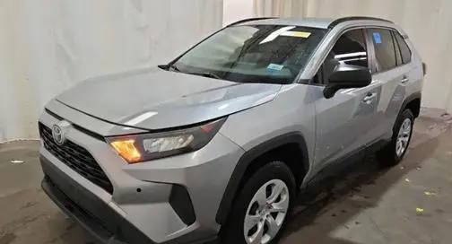 2019 Toyota RAV4 LE FWD photo