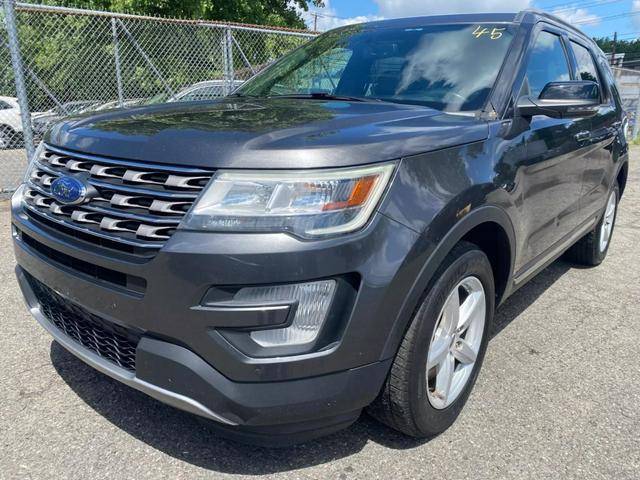 2016 Ford Explorer XLT 4WD photo