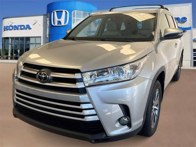 2019 Toyota Highlander XLE AWD photo