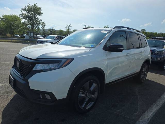 2019 Honda Passport Touring AWD photo