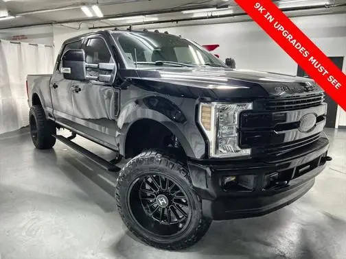 2019 Ford F-250 Super Duty LARIAT 4WD photo